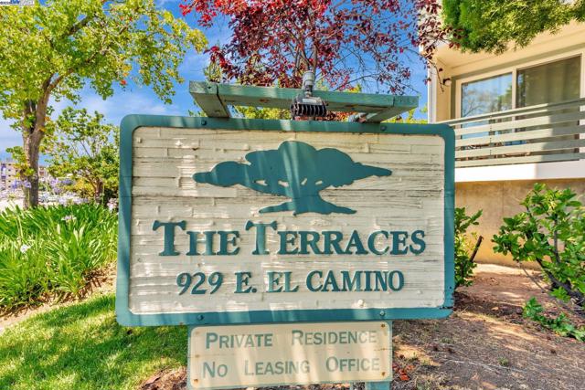 929 E El Camino Real, Sunnyvale CA: https://media.crmls.org/mediaz/b585201c-8060-4499-ab2d-741c86c01048.jpg