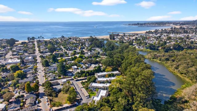 755 14th Avenue, Santa Cruz CA: https://media.crmls.org/mediaz/b585a15d-bf2a-4a34-a02b-96bbc21d129e.jpg