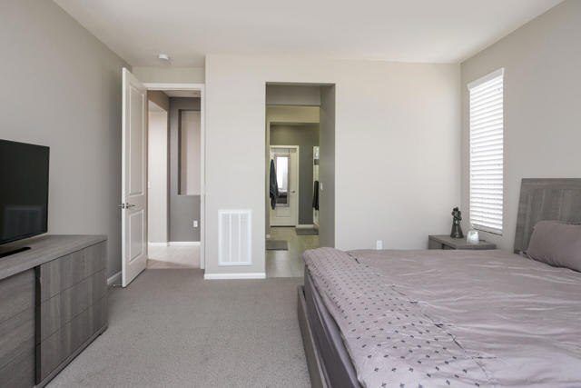 82800 Kingsboro Lane, Indio CA: https://media.crmls.org/mediaz/b586dbfc-31b4-4462-916f-be594e29a52a.jpg