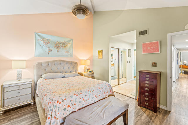49327 Eisenhower Drive, Indio CA: https://media.crmls.org/mediaz/b5873e78-5b66-4e63-8bdd-3f0cfec40703.jpg