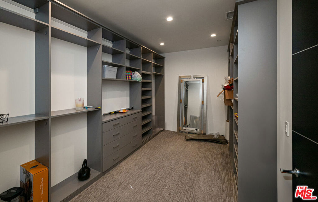 MLS #25576861 image #17