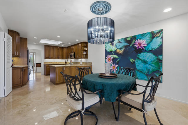 27 Cornell Drive, Rancho Mirage CA: https://media.crmls.org/mediaz/b5885d80-7b64-45e9-8560-6ff42dd98dbb.jpg