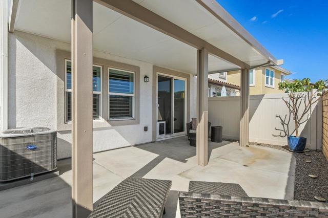 8624 Sage Shadow Drive, Lakeside CA: https://media.crmls.org/mediaz/b588d48c-8134-4d01-a0bb-ba86ba63f08e.jpg