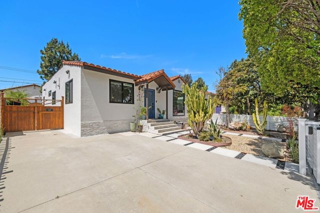 3635 Wesley Street photo 5