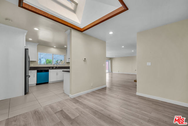5137 Reynier Avenue, Los Angeles CA: https://media.crmls.org/mediaz/b58baa4e-b89f-4dd7-b4e5-904475a82d97.jpg