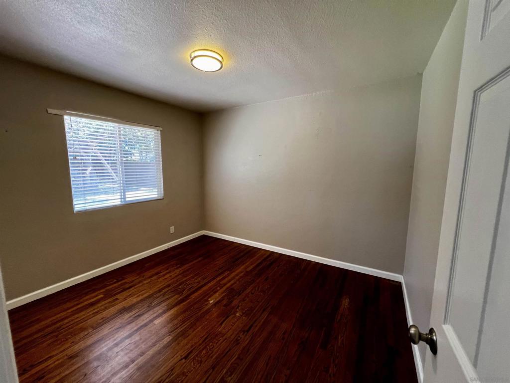 1430 Marshall Street - photo 9