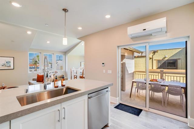 Image 17 of 34 For 811 Kennebeck Ct