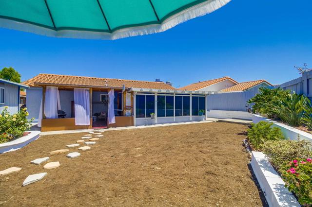 7460 Kamwood, San Diego CA: https://media.crmls.org/mediaz/b58caca4-3a3a-4be3-b8f1-7085fb9f4c57.jpg