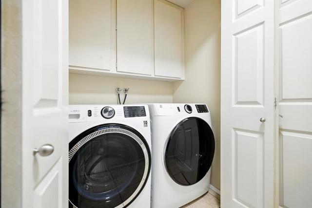 3484 Clover Oak Drive, San Jose CA: https://media.crmls.org/mediaz/b58cdef3-8b5e-47f8-95f8-7fda70e16ebc.jpg