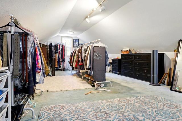 20 Grainger Lane, Santa Cruz CA: https://media.crmls.org/mediaz/b58dfc17-6dae-4d6c-9996-13890bdb3d93.jpg