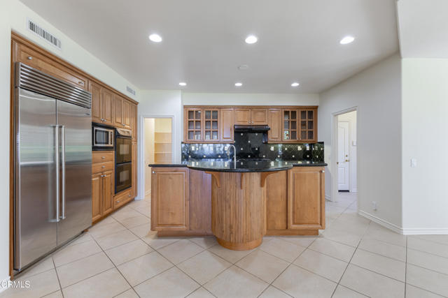 3911 Lilac Canyon Lane, Altadena CA: https://media.crmls.org/mediaz/b58fab80-c3be-4688-a408-fd26590cc4c2.jpg