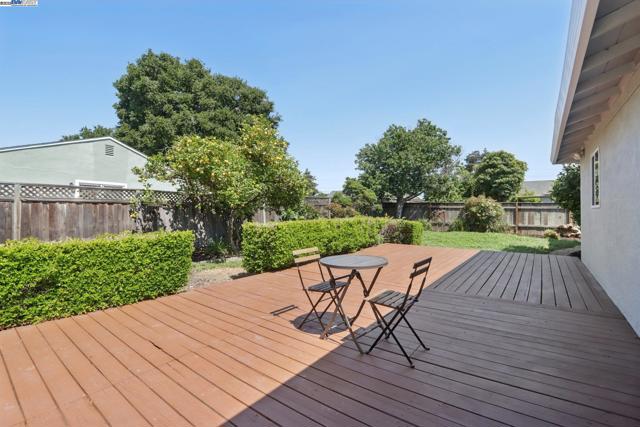 36302 Frobisher Dr, Fremont CA: https://media.crmls.org/mediaz/b5902672-2195-49fd-b7df-5a170dfd6d32.jpg