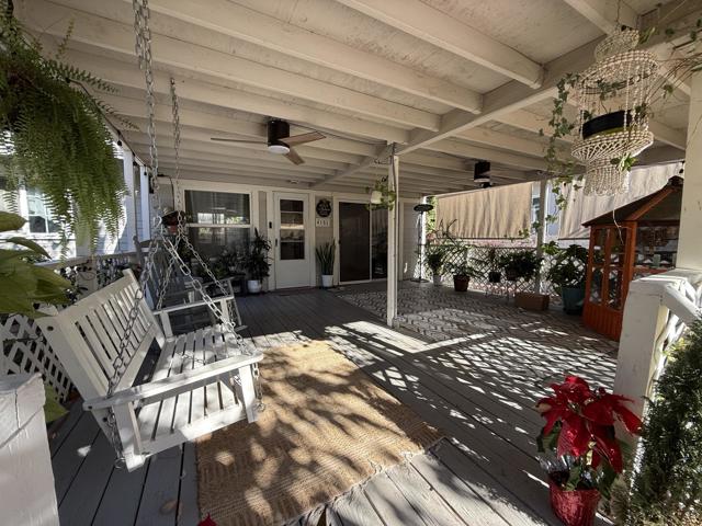 4151 Homewood Court, Riverside CA: https://media.crmls.org/mediaz/b5902715-8b56-4b62-a777-174968975d28.jpg