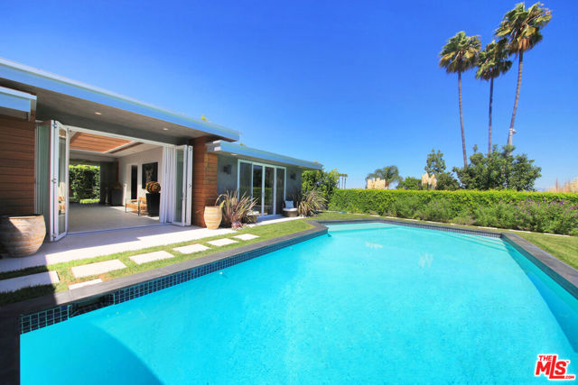 3054 Elvido Drive, Los Angeles CA: https://media.crmls.org/mediaz/b5904cb6-1403-4f24-9487-e894722b881f.jpg