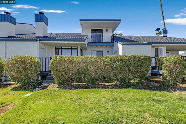 5727 Cutter Loop, Discovery Bay CA: https://media.crmls.org/mediaz/b590b99a-b1f8-436a-aba1-8207e101e963.jpg