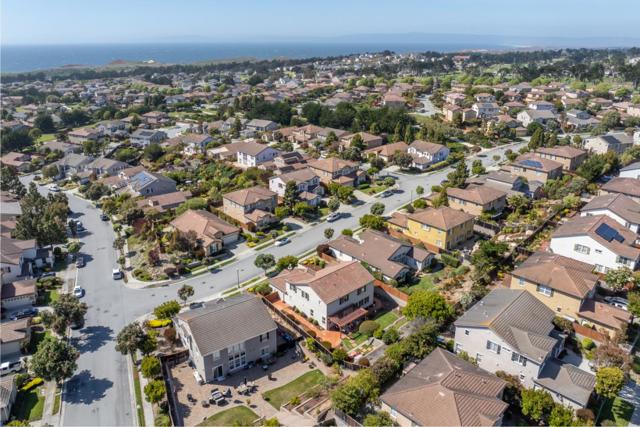 5043 Sunset Vista Drive, Seaside CA: https://media.crmls.org/mediaz/b592c3d8-b9af-49a6-b569-65370a5c9807.jpg