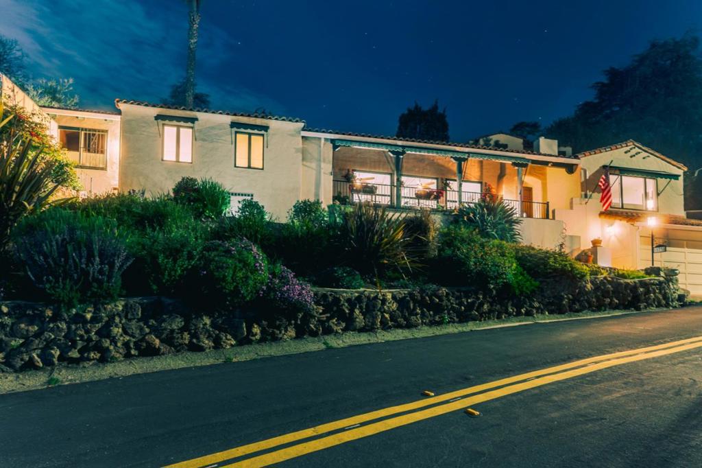 15738 Highland Drive