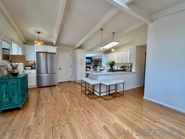 3275 Maezel Ln, Carlsbad CA: https://media.crmls.org/mediaz/b59415a4-5eb2-46eb-a3e1-5ac7b008152b.jpg