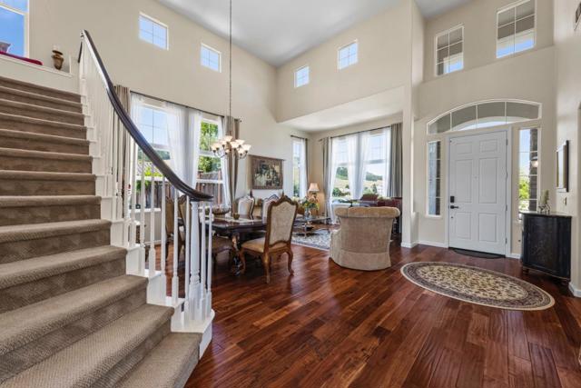 531 Via Vaquero Sur, San Juan Bautista CA: https://media.crmls.org/mediaz/b594cd2e-5e3d-4499-beff-5723f21d552f.jpg