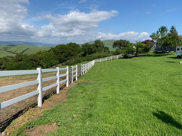 1537 School Road, San Juan Bautista CA: https://media.crmls.org/mediaz/b594da74-8197-4fc1-8dd0-f148d4a2a1f0.jpg
