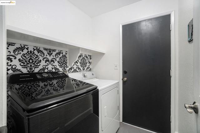 80 Mandeville Ct, Oakley CA: https://media.crmls.org/mediaz/b59501f3-b8b6-4efe-b933-42c933df36ce.jpg