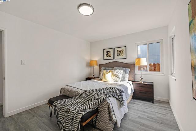19077 Gliddon St, Castro Valley CA: https://media.crmls.org/mediaz/b5965b9f-b673-44f8-a071-b68aedeea22e.jpg