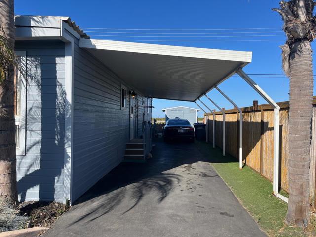 6550 Ponto Dr, Carlsbad CA: https://media.crmls.org/mediaz/b5967d73-517a-47f2-907f-913ffcd7e95c.jpg