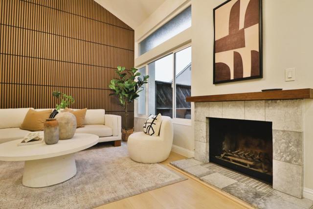 284 Rosewood Court, Hayward CA: https://media.crmls.org/mediaz/b596b1cd-b431-420a-bd16-4231090ea7e2.jpg