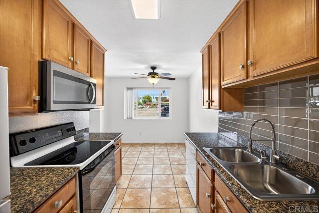 Detail Gallery Image 9 of 41 For 505 E Madison Ave #92,  El Cajon,  CA 92020 - 2 Beds | 1/1 Baths