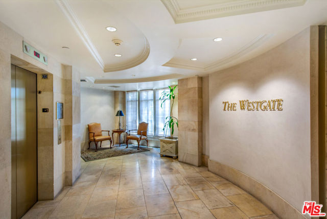 11847 Gorham Avenue, Los Angeles CA: https://media.crmls.org/mediaz/b597ac80-a05c-425a-a6a8-90709e334890.jpg