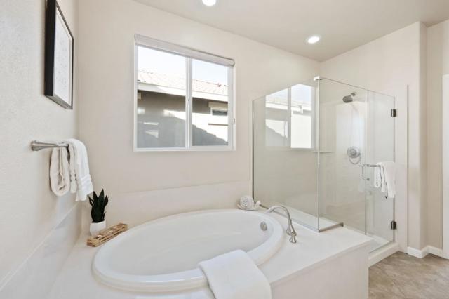 Image 37 of 62 For 32210 Regents Boulevard