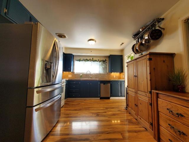 124 Clifford Avenue, Watsonville CA: https://media.crmls.org/mediaz/b5999ebe-1d27-4eb4-96f0-3782faf34214.jpg