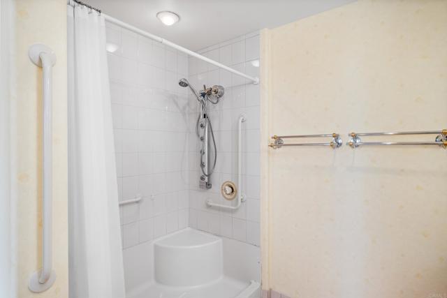 Detail Gallery Image 10 of 32 For 3890 Nobel Dr #1402,  San Diego,  CA 92122 - 2 Beds | 2 Baths