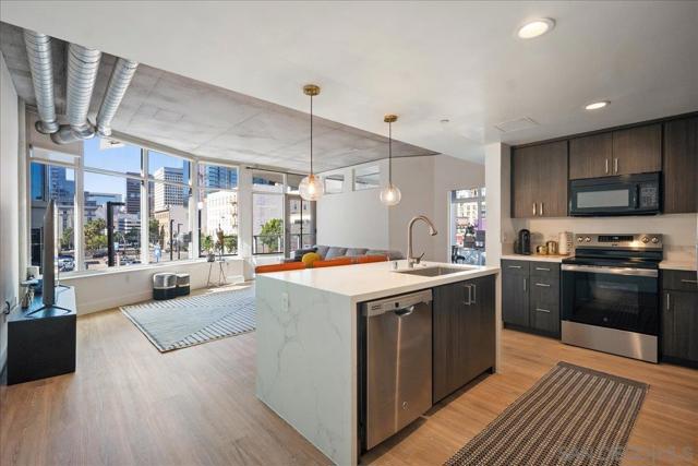 1080 Park Blvd, San Diego CA: https://media.crmls.org/mediaz/b59b99c9-c94f-4a4d-8d34-98eddfbba071.jpg