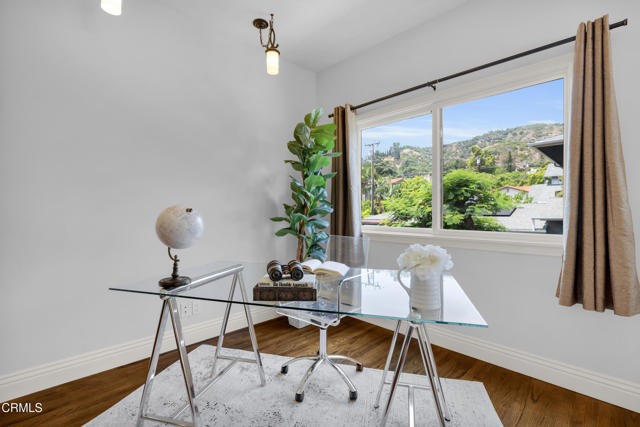 171 N Sunset Place, Monrovia CA: https://media.crmls.org/mediaz/b59bf4c9-c56f-406d-9763-a8218fda8cd2.jpg