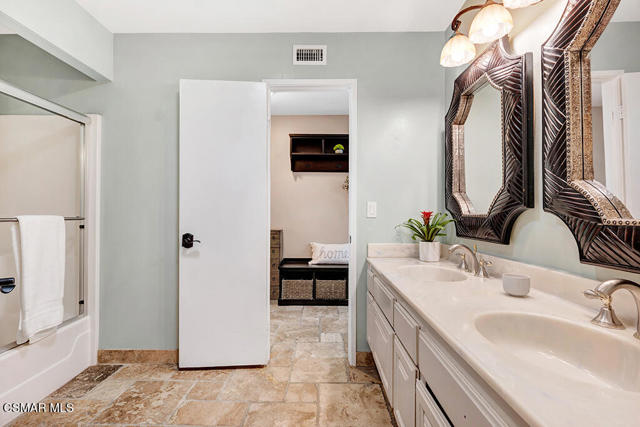 Image 12 of 52 For 6496 Bayberry Street