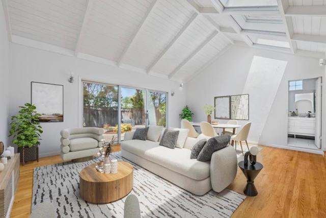 859 14th Avenue, Menlo Park CA: https://media.crmls.org/mediaz/b59cf555-9fac-4d69-a036-55824950ebab.jpg