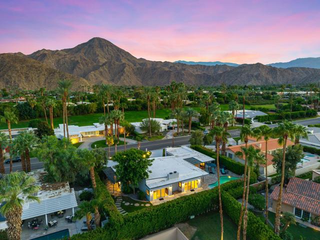 76140 Fairway Drive, Indian Wells CA: https://media.crmls.org/mediaz/b59d86f3-29f2-4cb2-80aa-79c4fc6fdd6e.jpg