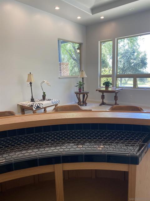 15847 Mac Tan Ln, Valley Center CA: https://media.crmls.org/mediaz/b59e29cf-e470-4b57-98b8-56f58acc665f.jpg