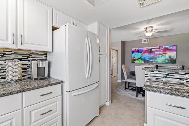 500 S Farrell Drive, Palm Springs CA: https://media.crmls.org/mediaz/b59f035f-bed5-4e0c-af02-d4267ad180af.jpg