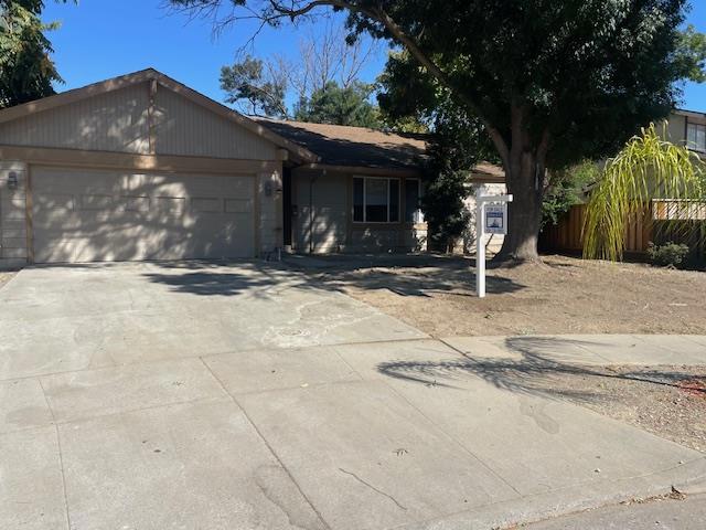 180 Kona Place, San Jose CA: https://media.crmls.org/mediaz/b5a0e56d-d6f5-4197-bcdc-5291cb10b56f.jpg
