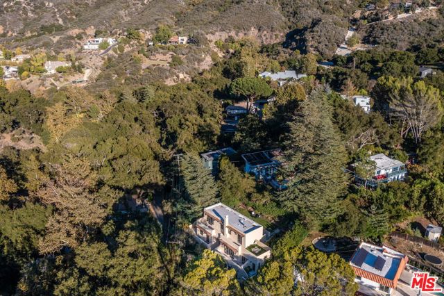 Drew Fenton | 25648 Timpangos Drive Calabasas CA | MLS: 7491855
