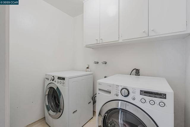 92 Gaywood Pl, Moraga CA: https://media.crmls.org/mediaz/b5a17782-df48-4b74-b60d-86992fc379b3.jpg
