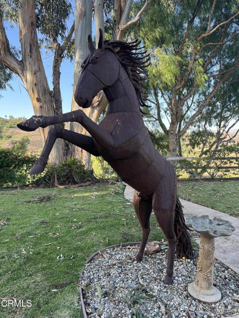 13045 Ripple Creek Lane, Camarillo CA: https://media.crmls.org/mediaz/b5a1c3f1-3418-464e-90c5-666881a34a41.jpg