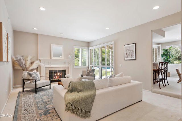 Detail Gallery Image 6 of 45 For 1480 Forest Knoll Dr, Oak Park,  CA 91377 - 4 Beds | 3 Baths