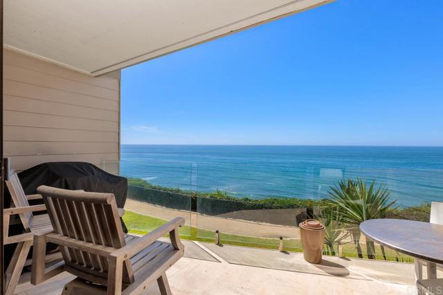 Detail Gallery Image 3 of 42 For 369 W I St, Encinitas,  CA 92024 - 2 Beds | 2/1 Baths