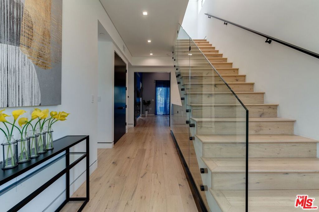 MLS #25621113 image #25