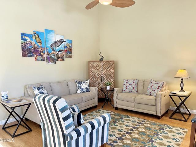 Detail Gallery Image 6 of 34 For 117 La Brea St, Oxnard,  CA 93035 - 3 Beds | 2 Baths