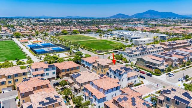 1718 Santa Ivy Ave, Chula Vista CA: https://media.crmls.org/mediaz/b5aa3ee7-c344-4c8f-bcf6-e2ede04ae88c.jpg