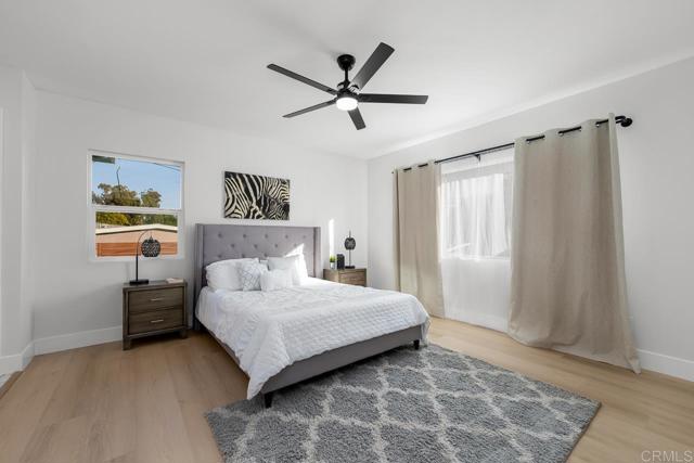 Image 13 of 42 For 7118 Stanford Ave.